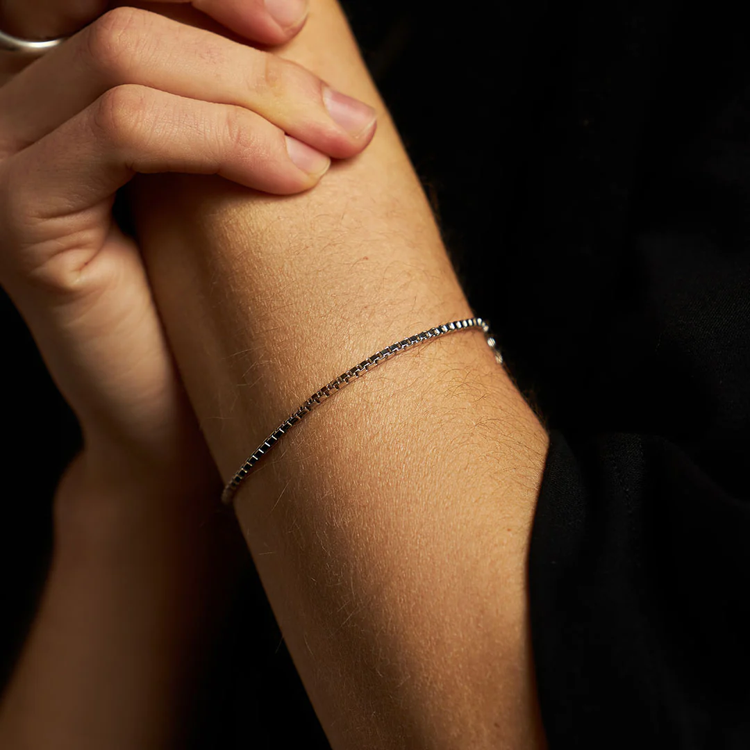 Silver Box Chain Bracelet - Image 7