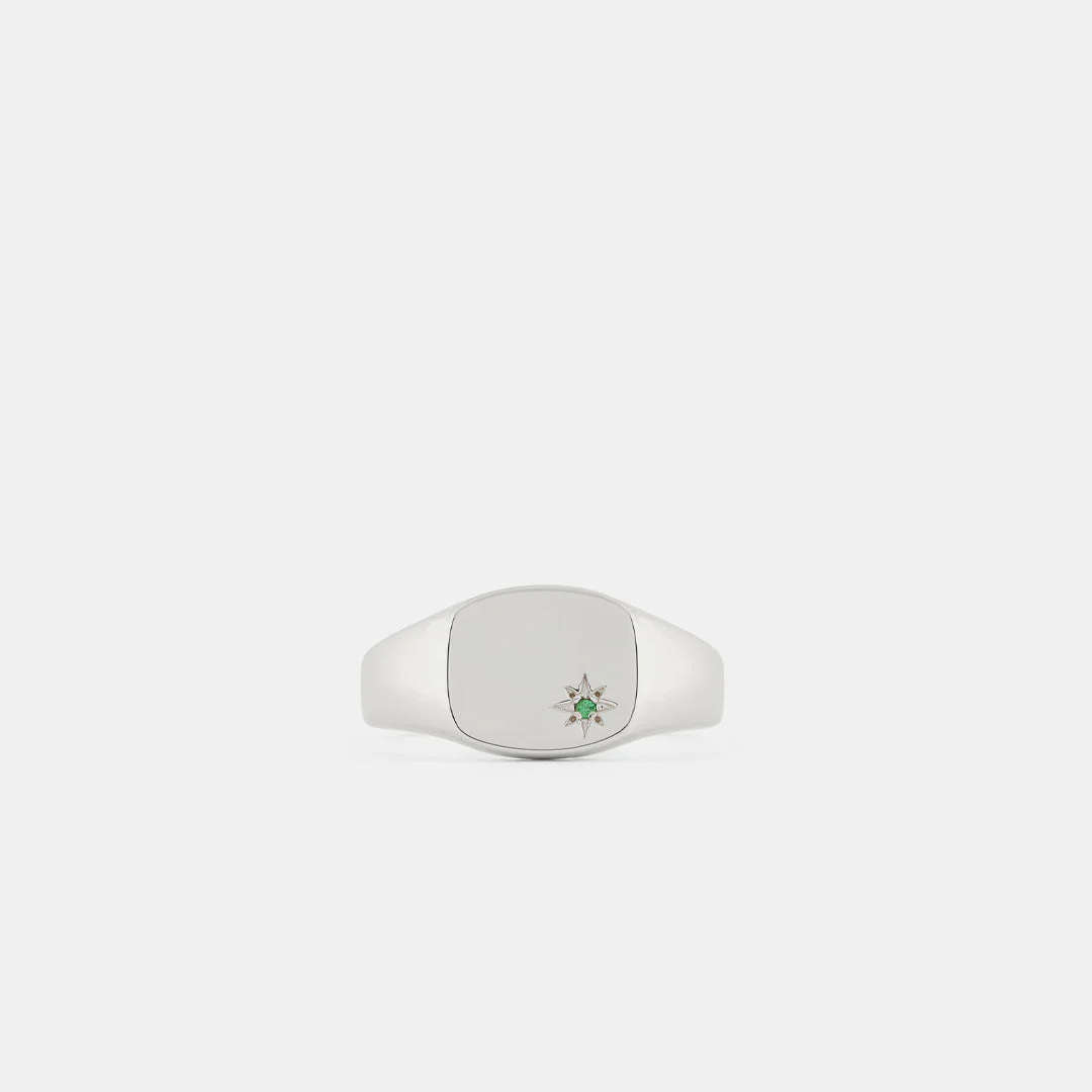 Silver Emerald Birthstone Ring - Image 3