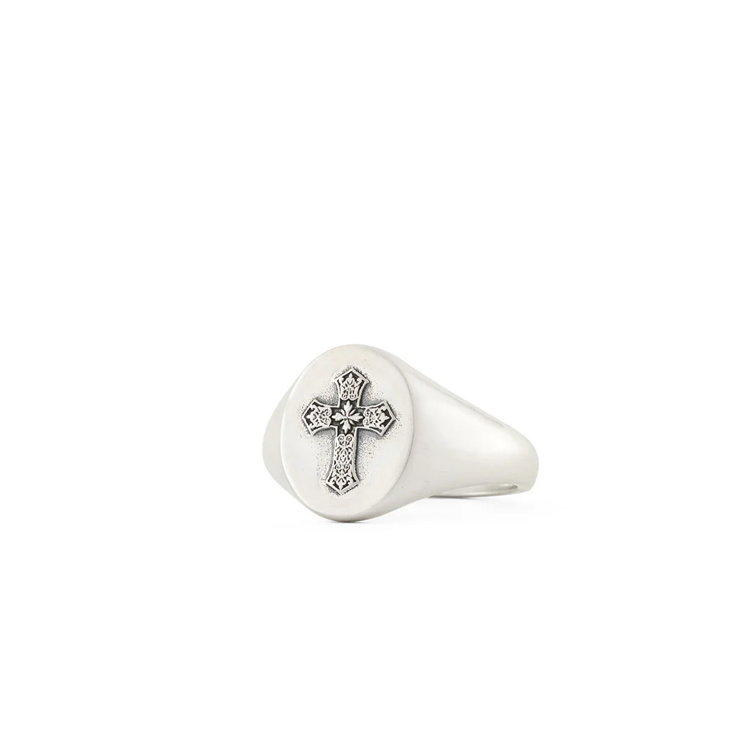 Silver Gothic Cross Ring - Image 4