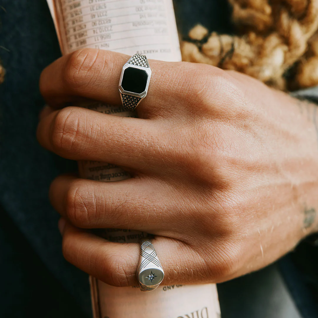 Silver Onyx Armour Ring - Image 7