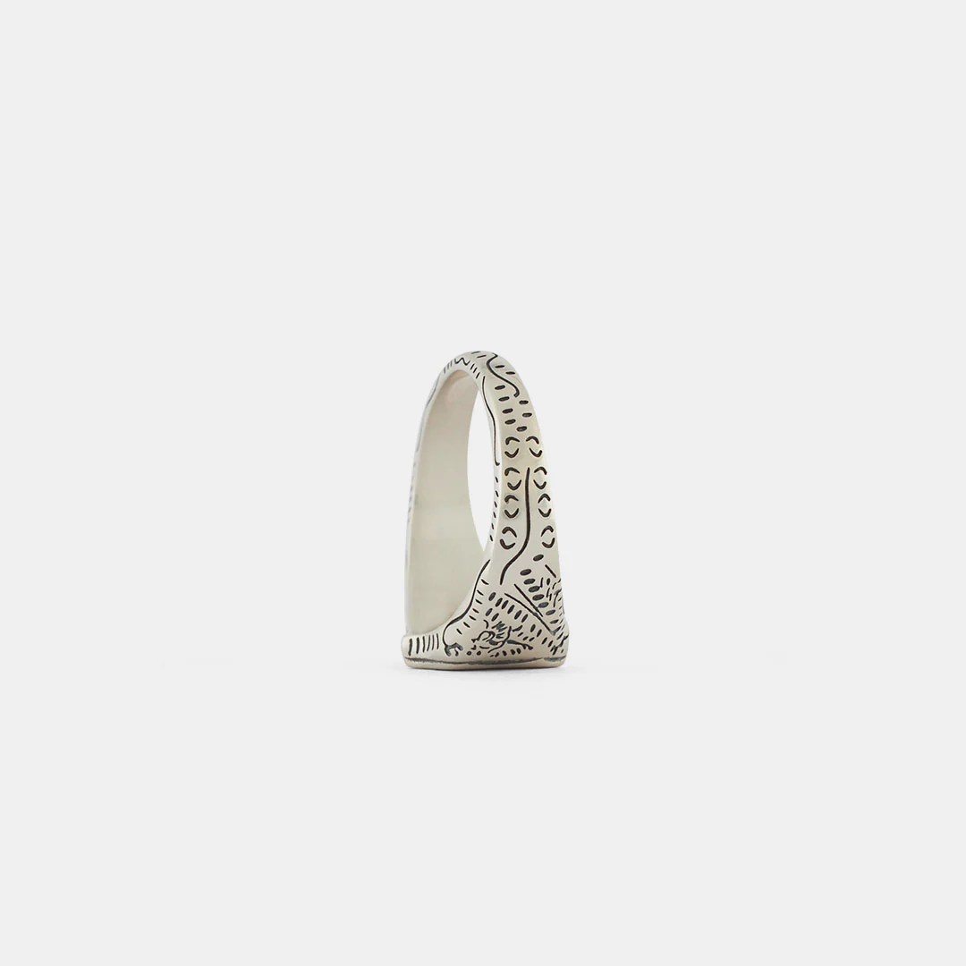 Silver Shield Ring - Image 5